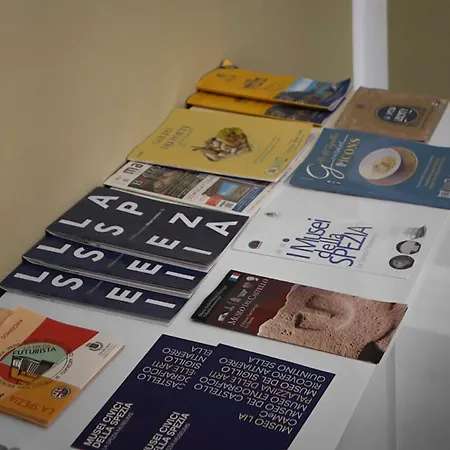 Dimora Stella Di Aprile * 斯培西亚